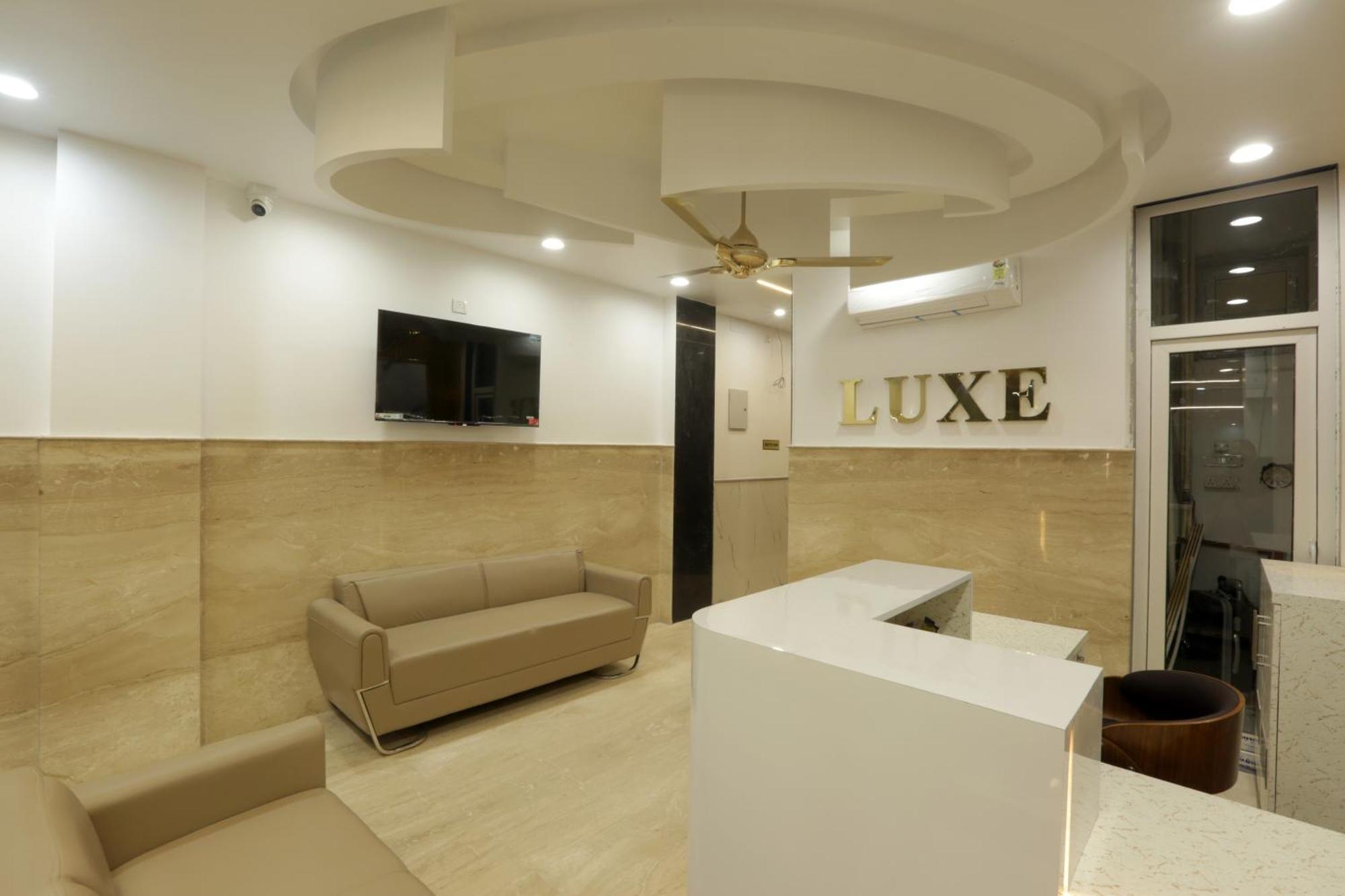Hotel Luxe Manor Near Delhi Airport New Delhi Bagian luar foto